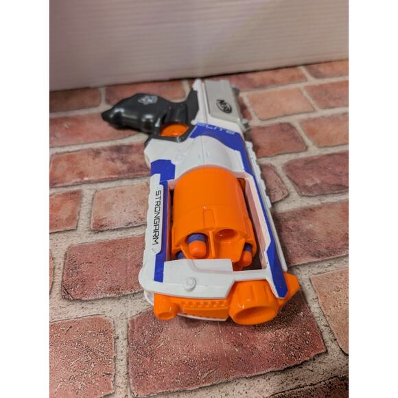 Nerf 2011 N-Strike Elite Strongarm 6 Shot Revolver Blaster Dart - Tested & Works - Picture 4 of 4
